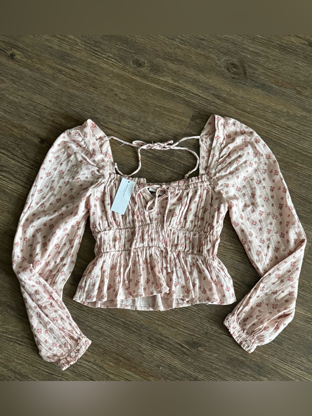 American Eagle Outfitters Pink Floral Smocked Crop Top